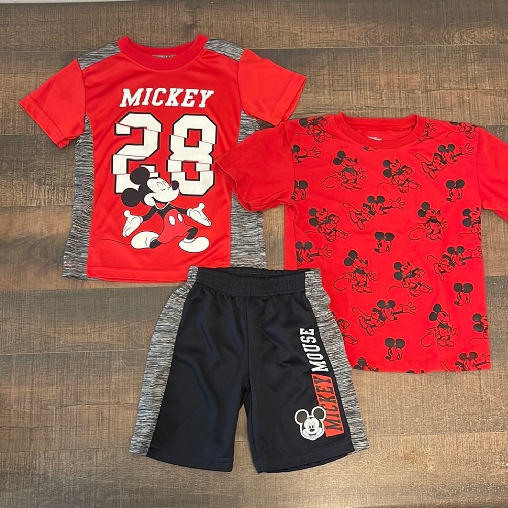 Boys size 4 Disney Mickie Mouse Set